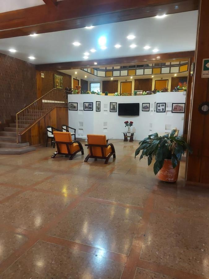 Hotel Mariscal Robledo Cartago Exterior photo