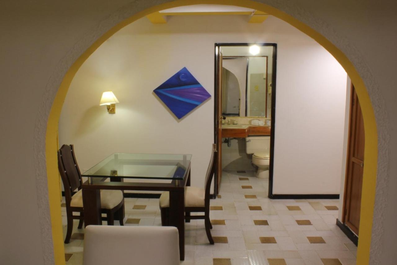 Hotel Mariscal Robledo Cartago Exterior photo
